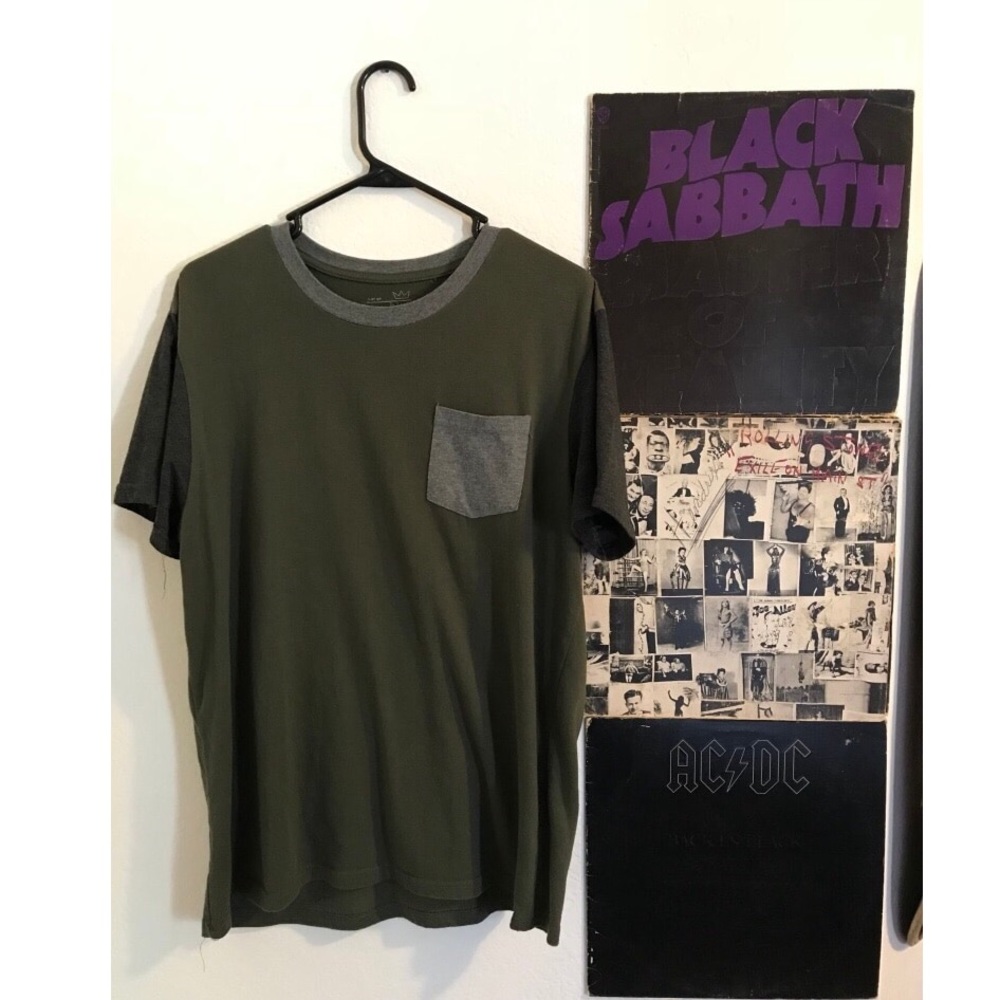 Green and gray crew-neck shirt